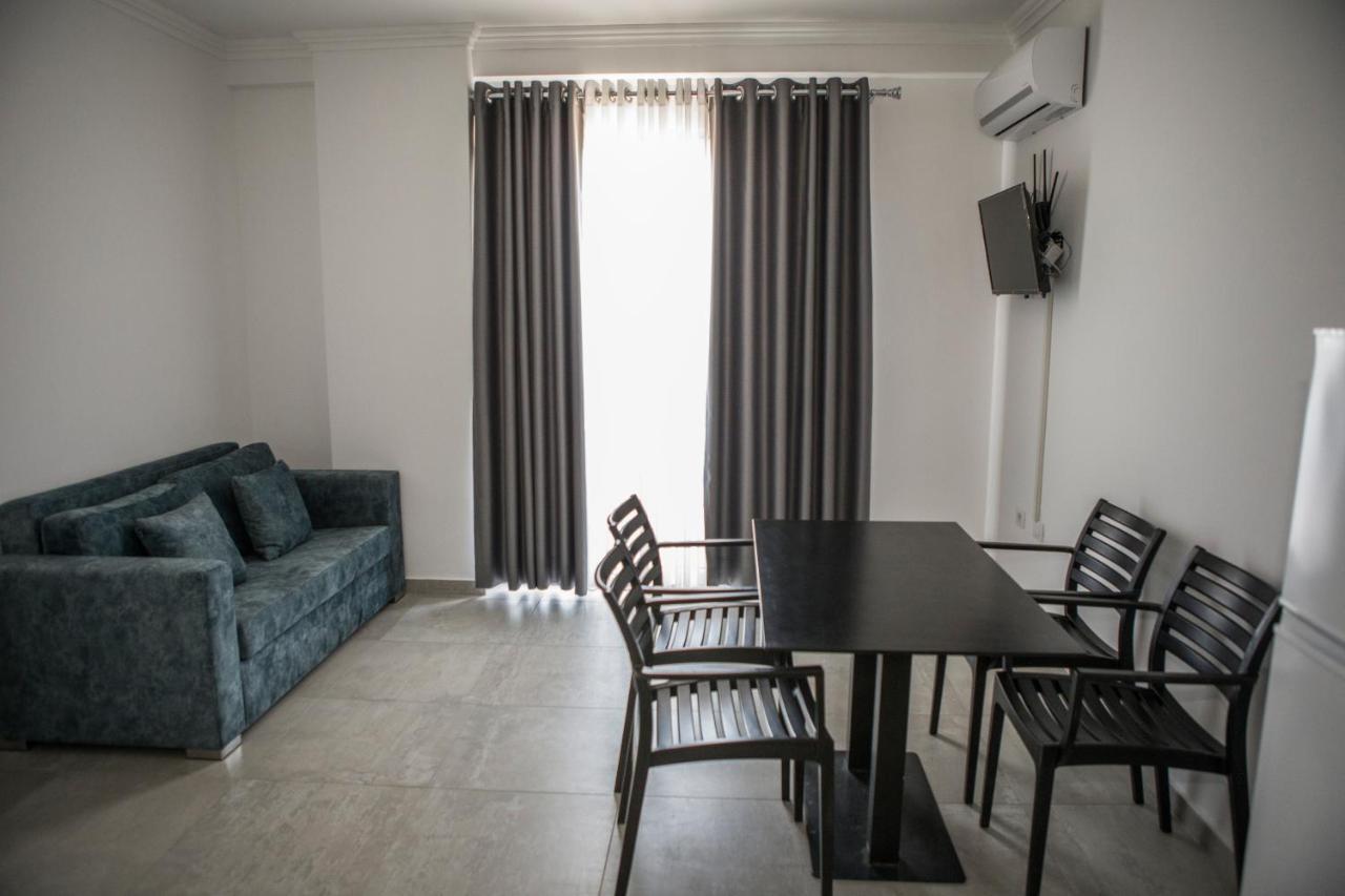 Shëngjin Soluna Apartments מראה חיצוני תמונה