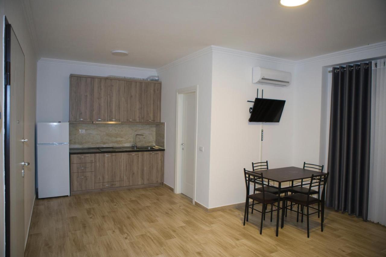 Shëngjin Soluna Apartments מראה חיצוני תמונה